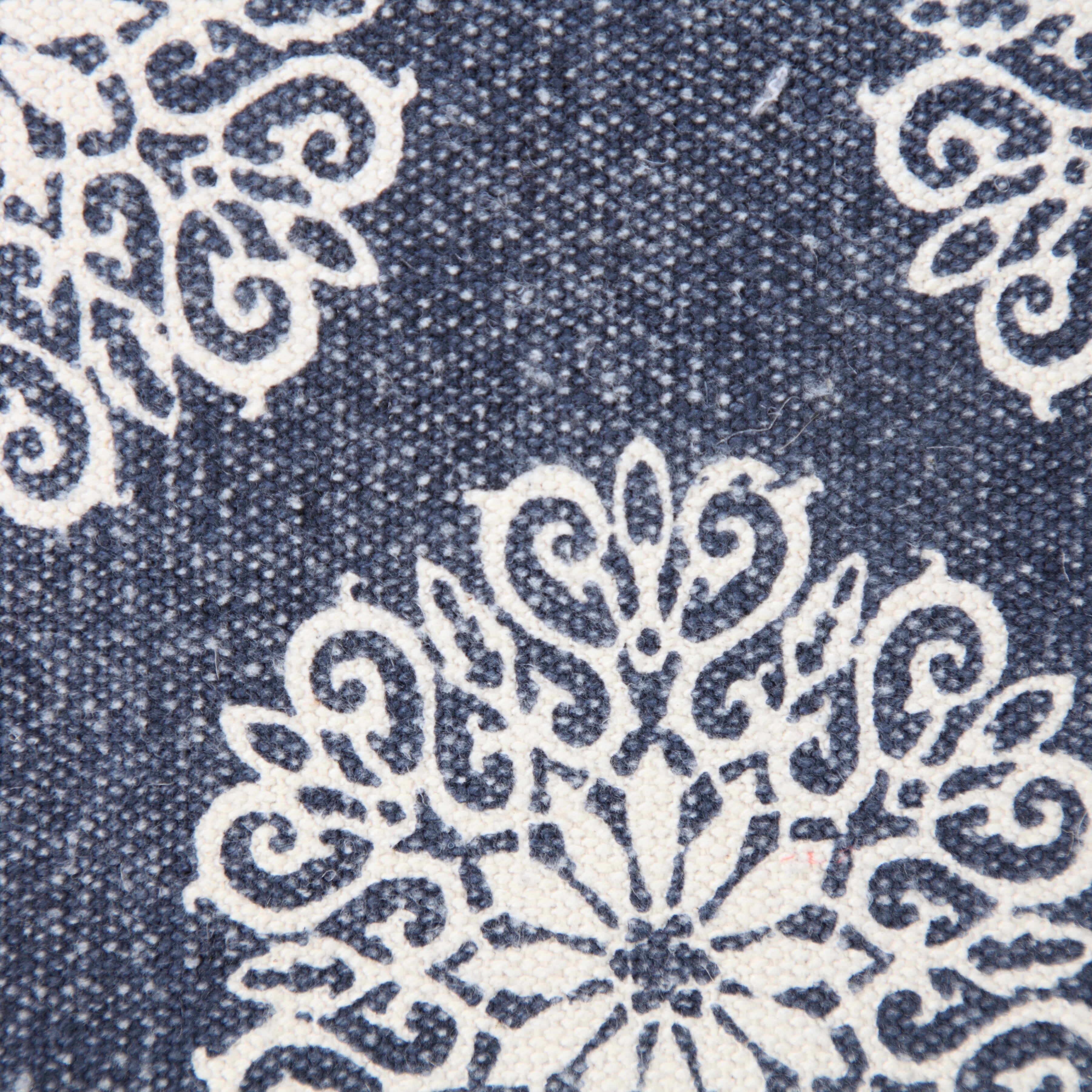 Ox Bay 20" x 20" Hand-Woven Blue/ White Floral/Botanical Organic Cotton Pillow Cover