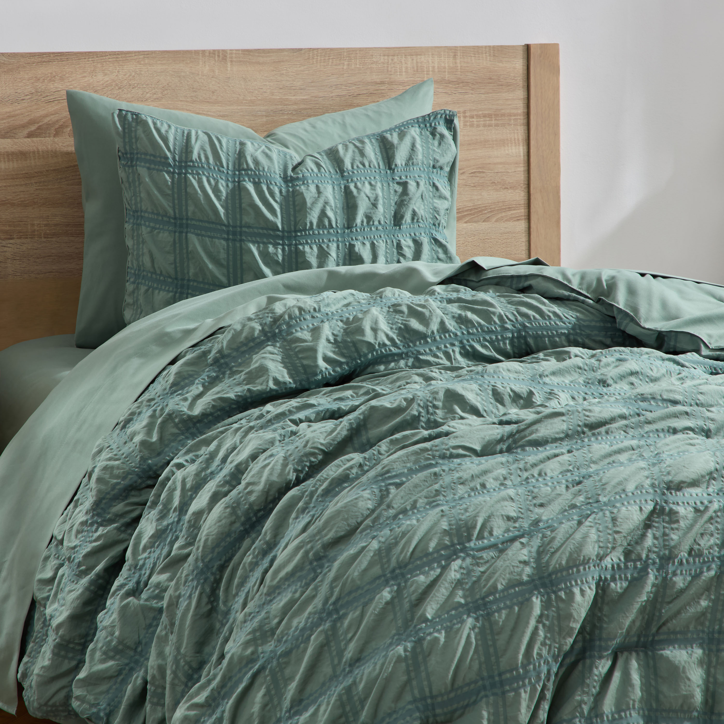 LammaLoe Twin Comforter Sets, 7 Piece Seersucker Bed in a Bag, Bedding Comforter Set with Sheets, Modern Bed Set, Sage Green