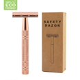 thumbnail image 2 of Maquinilla de afeitar clásica de doble filo en oro rosa para afeitarse a hombres y depilarse a mujeres, incluye 10 hojas de afeitar gratis, oro rosa, 2 of 5