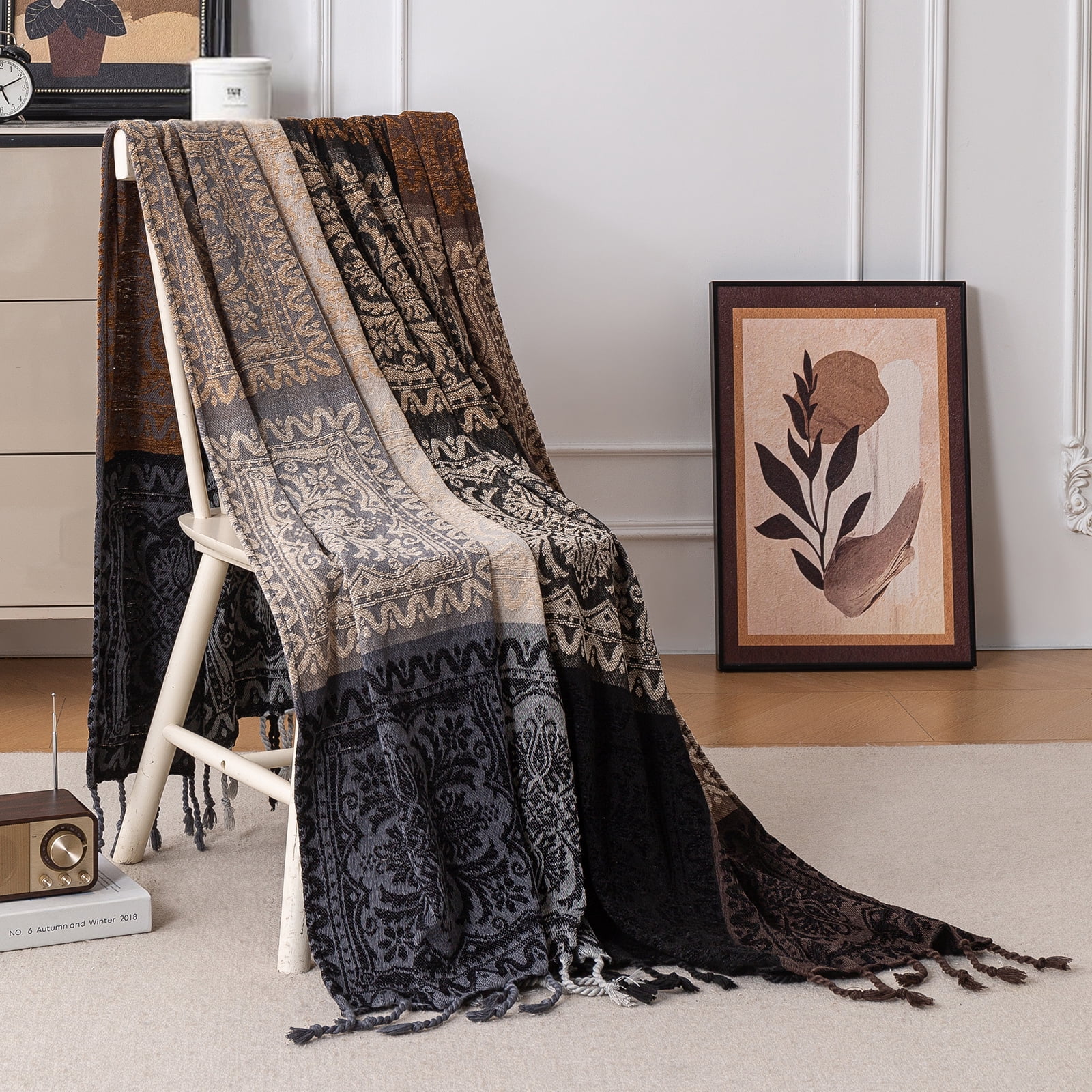Boho Throw Blanket, Chenille Jacquard Tassels Throw Blankets for Bed Couch Soft Chair， Bohemian Fringe Tassels (Black, Large 86 * 102Inches)