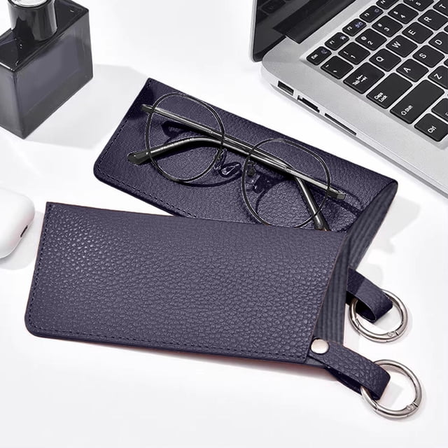 Estuche portátil de piel sintética para gafas con llavero – Estuche suave para gafas de sol para hombres y mujeres, organizador de gafas para viajes y uso diario.