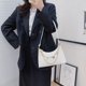 thumbnail image 3 of Bolso de hombro de PU con patrón de cocodrilo retro para mujer, bolso de mano de color puro (blanco) Tmvgtek Para estrenar, 3 of 9