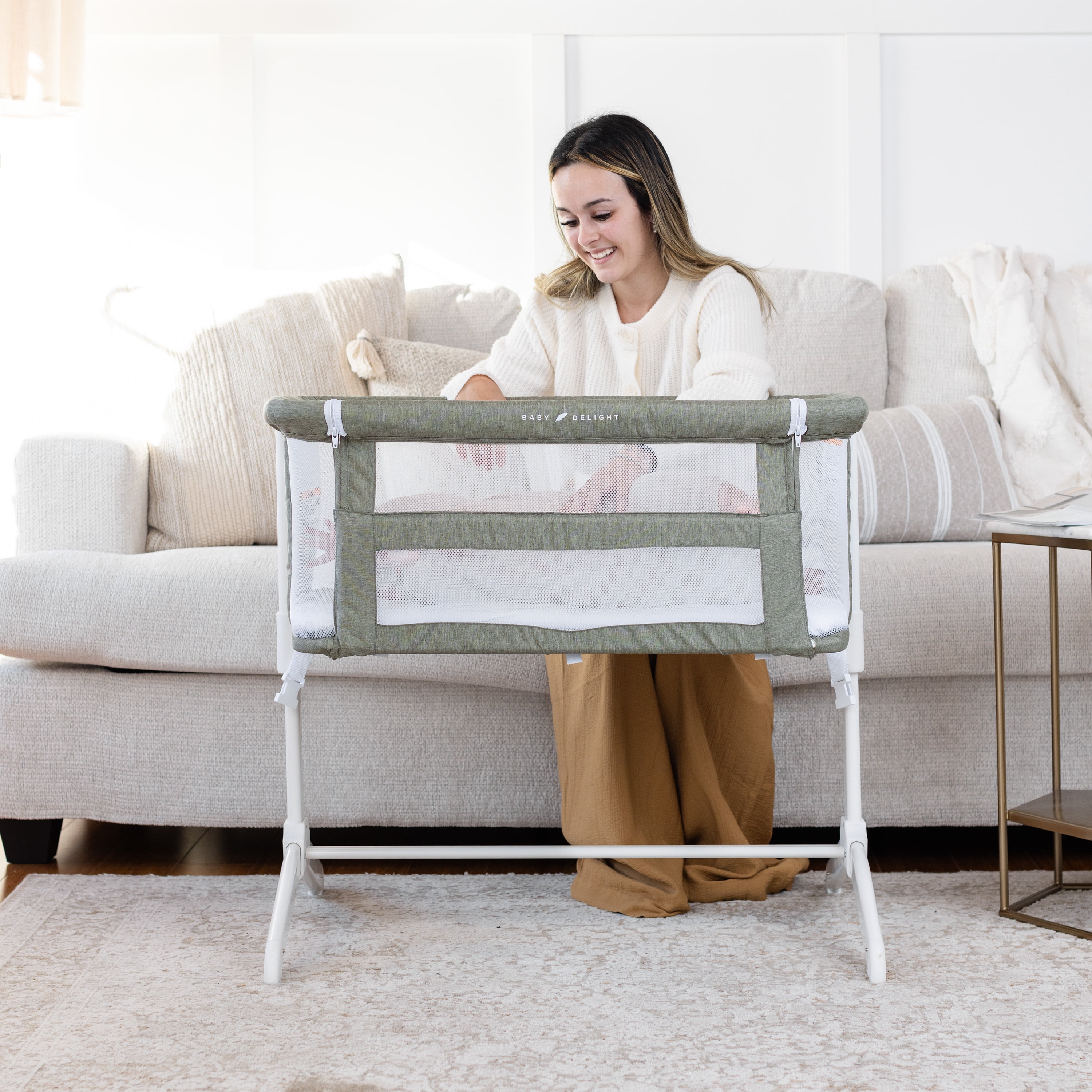 Baby Delight Beside Me Serenity Infant Bassinet and Bedside Sleeper, Sage