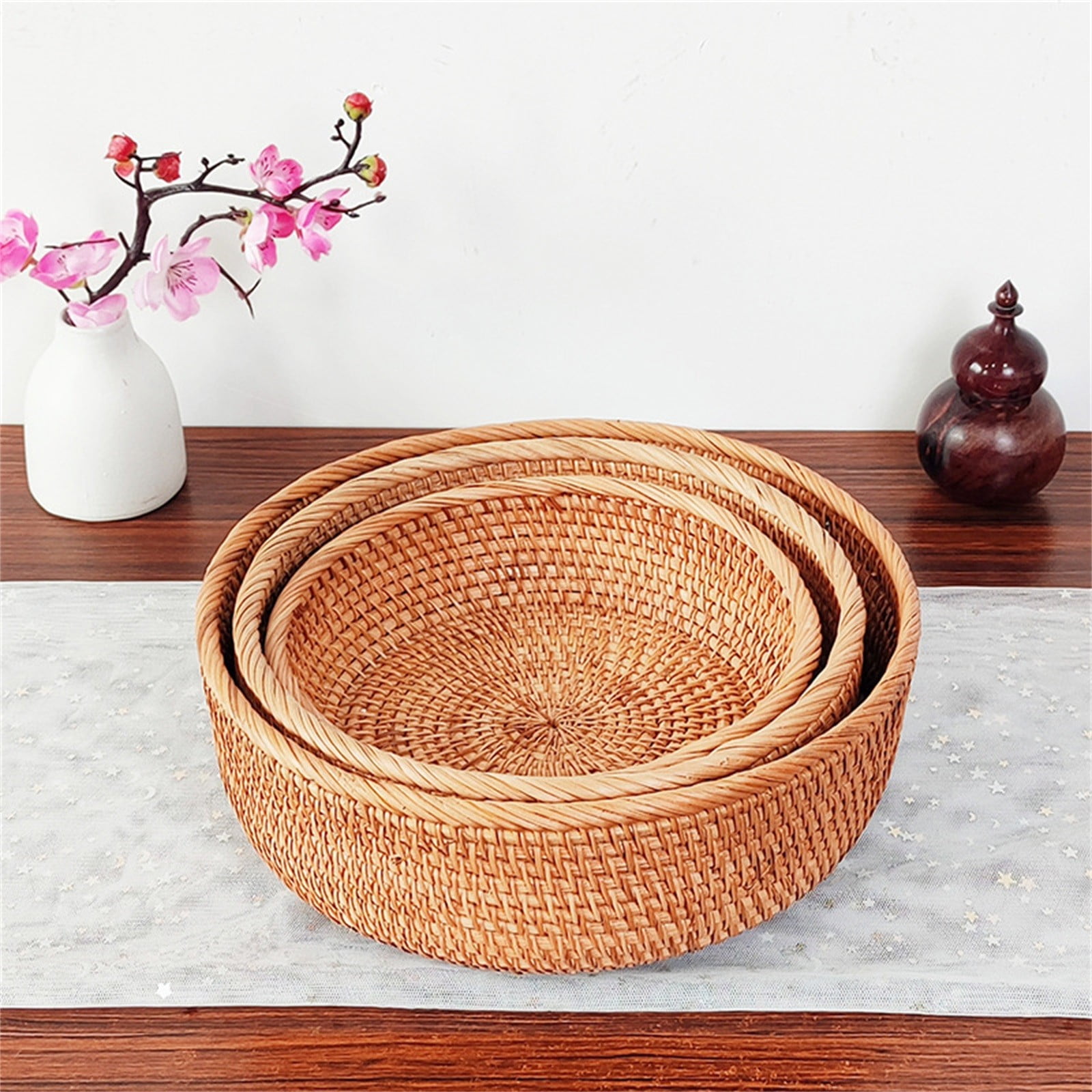 Yettn Wicker Basket,Natural Rattan Round Wicker Basket with Lid, Shallow Decorative Organizer for Keys, Wallet, Cell Phone, Fruit Bowl or Shelf Storage Tray