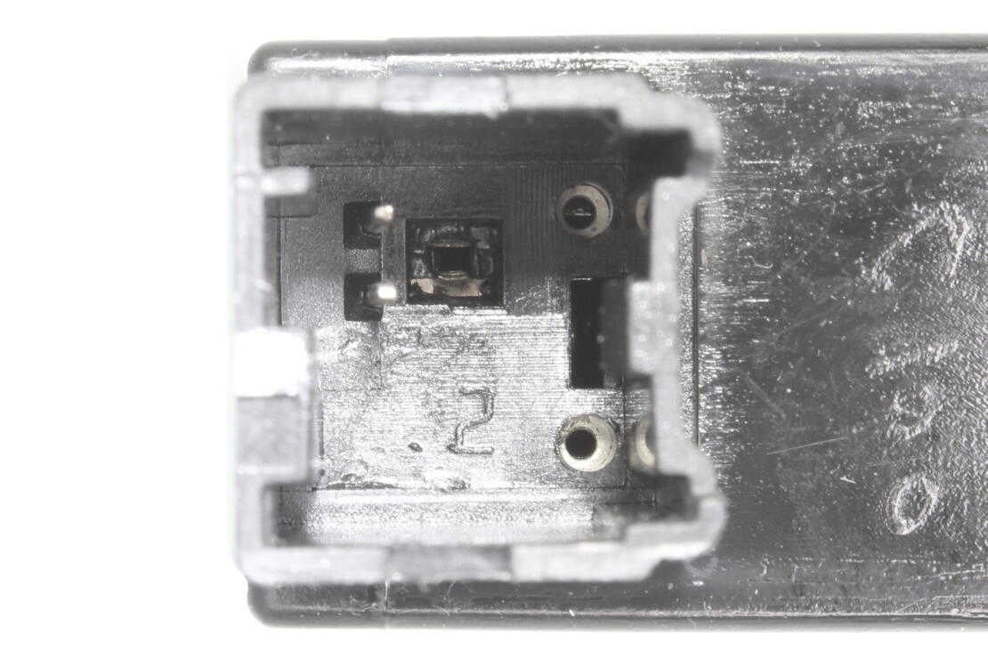 VEMO V40-73-0066 Switch, clutch control (engine timing)