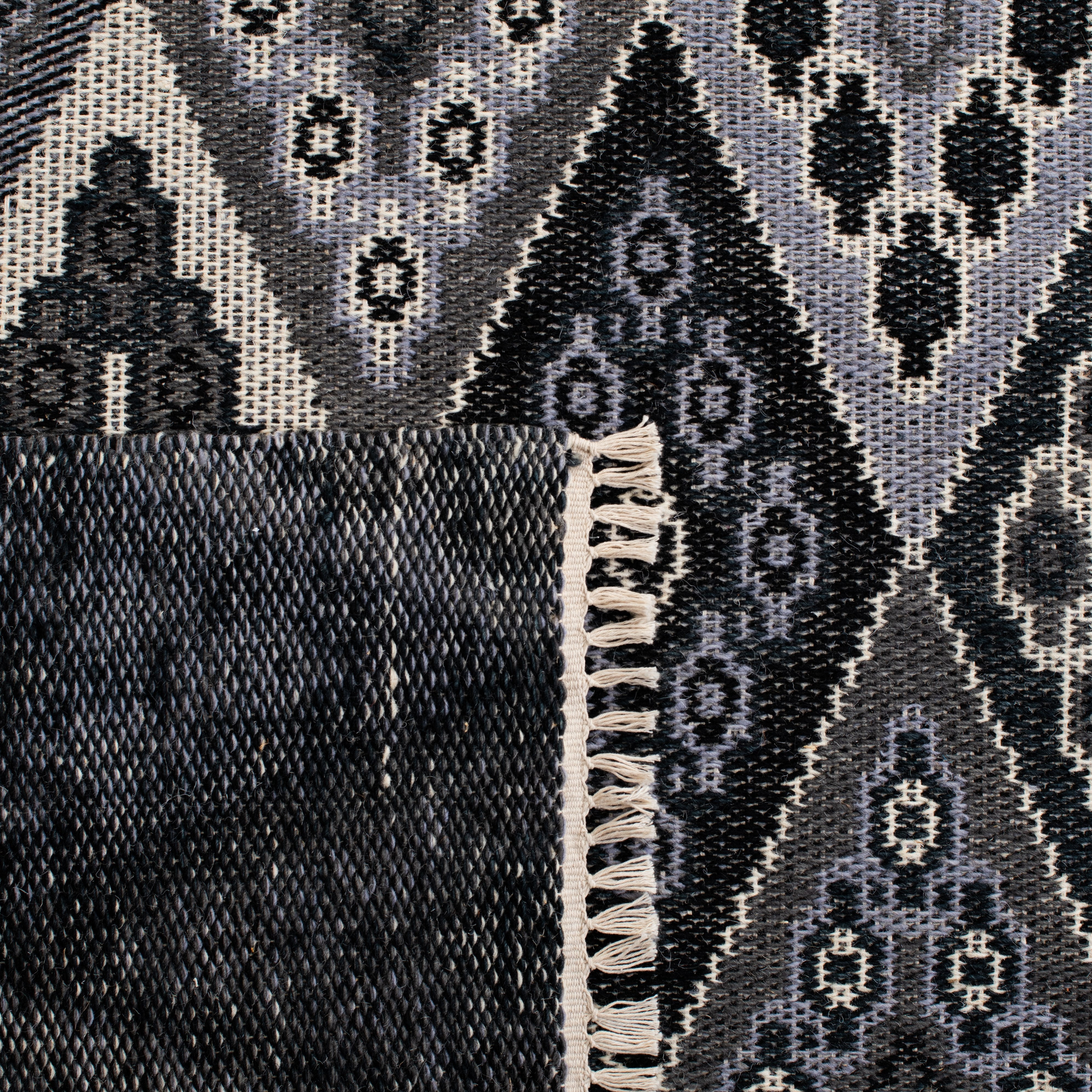 Safavieh Kilim Derrick Tribal Wool Area Rug, Black/Gray, 6' x 6' Square