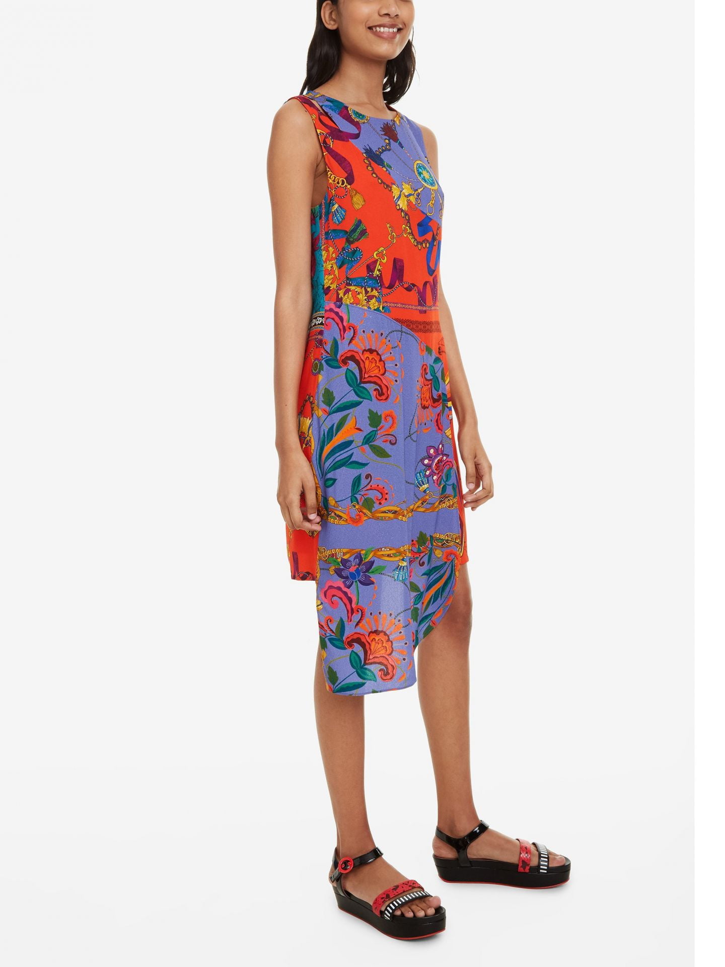 asymmetric store club desigual