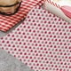thumbnail image 4 of Papel Encerado Rojo para Envolver Alimentos | Papel Antigrasa para Refrigerios y Repostería | Alta Resistencia Al Desgarro | Resistente Al Calor y Al Frío | Ideal para Comidas Familiares, Picnics y R, 4 of 6