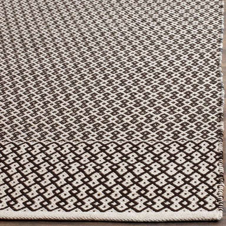 SAFAVIEH Montauk Nazca Geometric Cotton Area Rug, Ivory/Black, 4