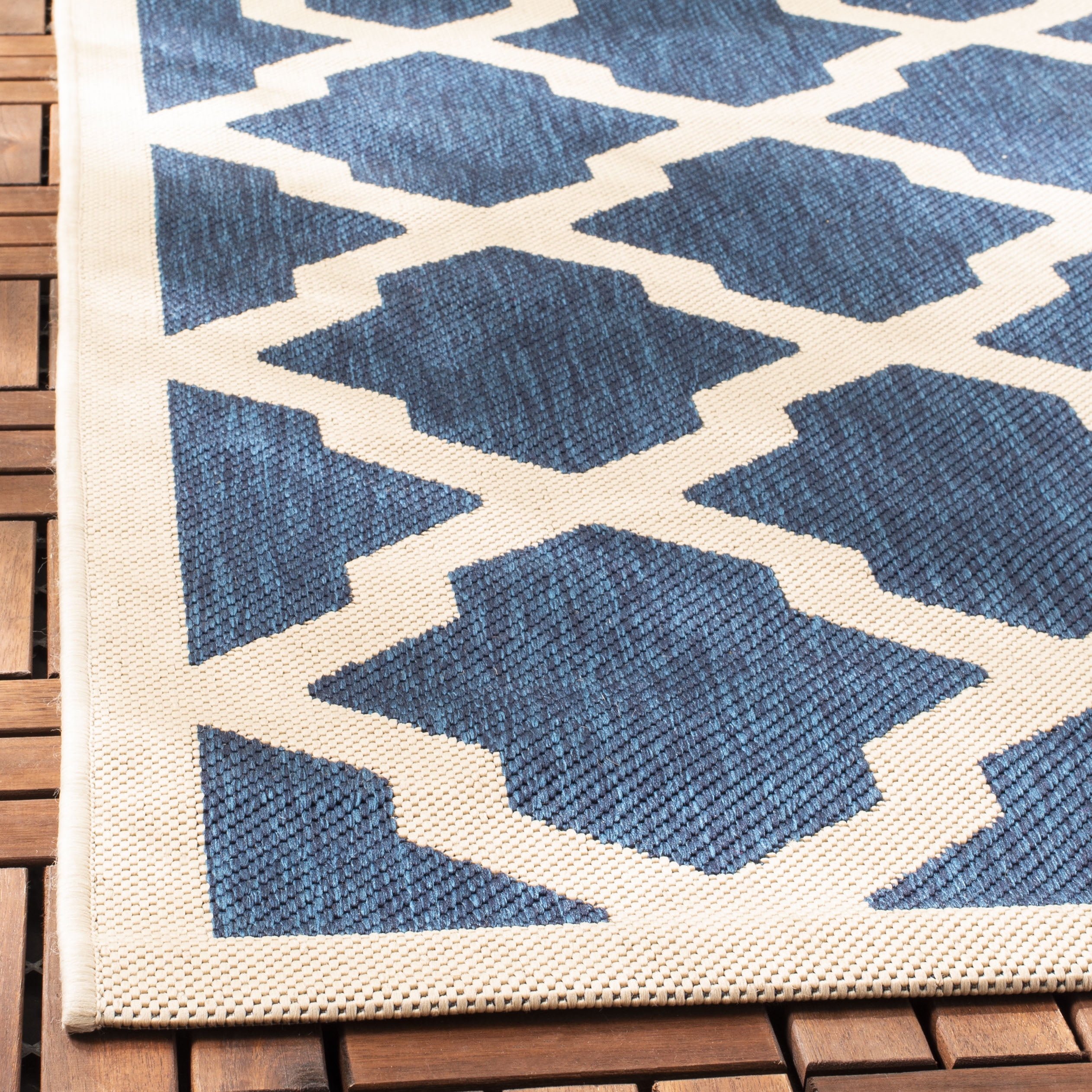 Safavieh Courtyard Amber Geometric Indoor/Outdoor Area Rug, Navy/Beige, 8' x 11'