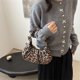 thumbnail image 5 of Bolso Mano Axila Media Mujer Cuero PU Plisado Hobo, 5 of 9
