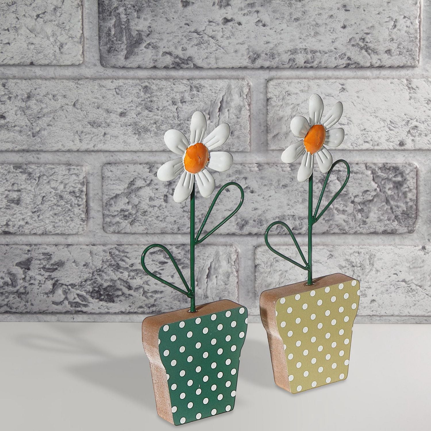 IH Casa Decor Galvanized Daisy On Wood Stand Asstd - Set of 2