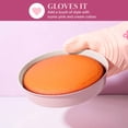 thumbnail image 3 of Molde para Hornear Paris Hilton 23 cm Antiadherente Rosa y Crema, 3 of 6