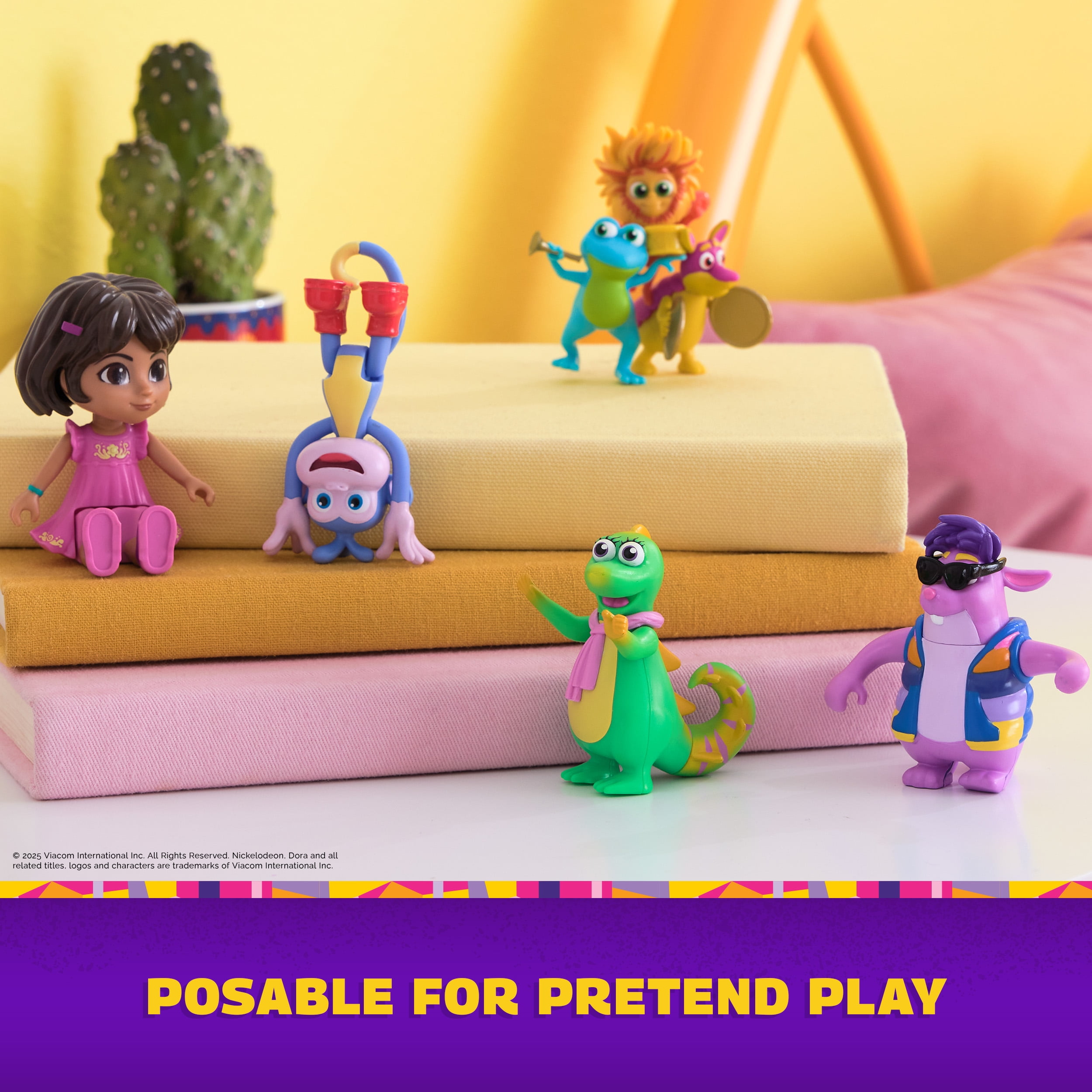 Dora, Fantastic Friends Gift Pack with Dora, Boots, Tico, Isa, and the Fiesta Trio, for Kids 3+, DORA FIGURE GIFT PAC
