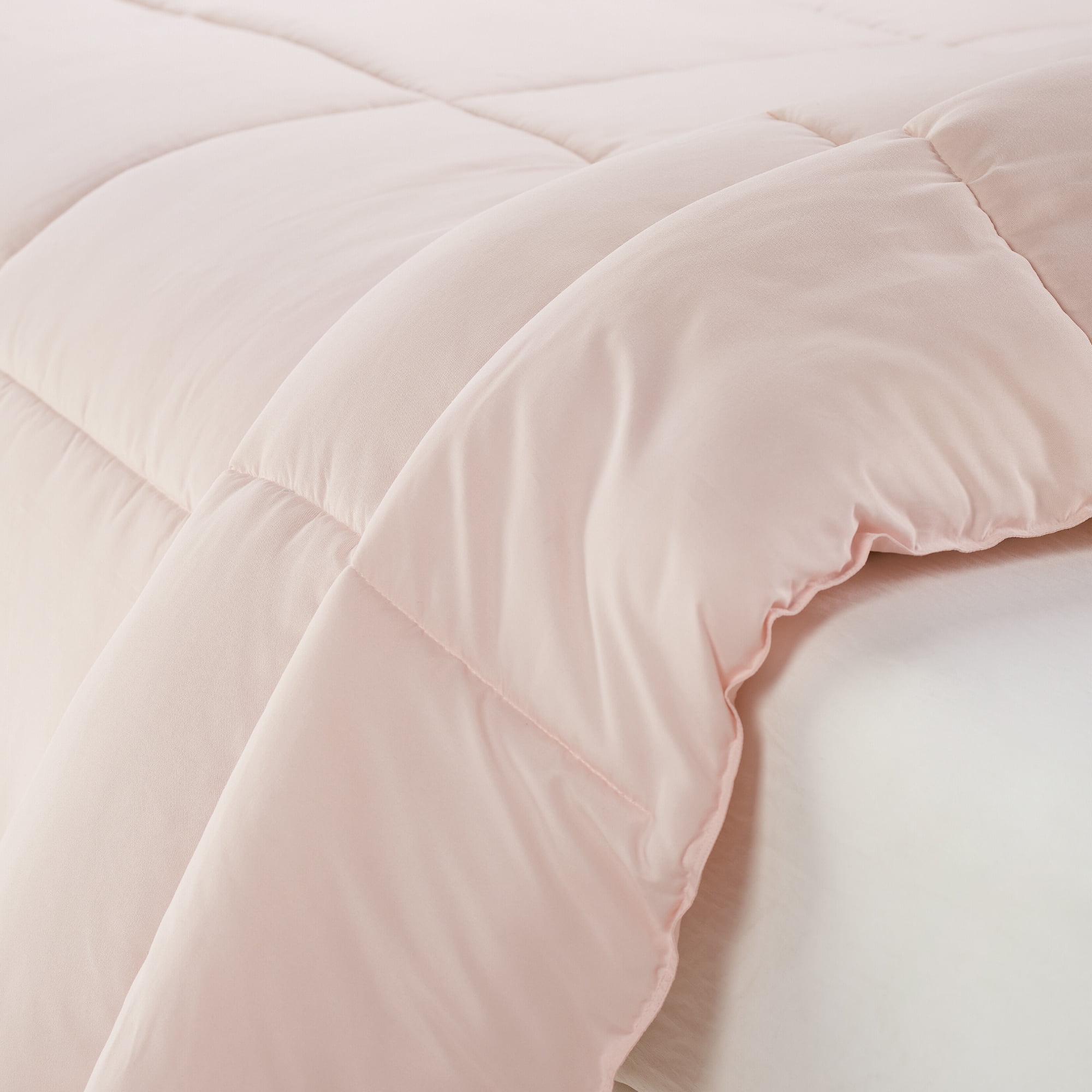 Serta Simply 3-Piece Clean Antimicrobial Blush Pink Comforter Set, King