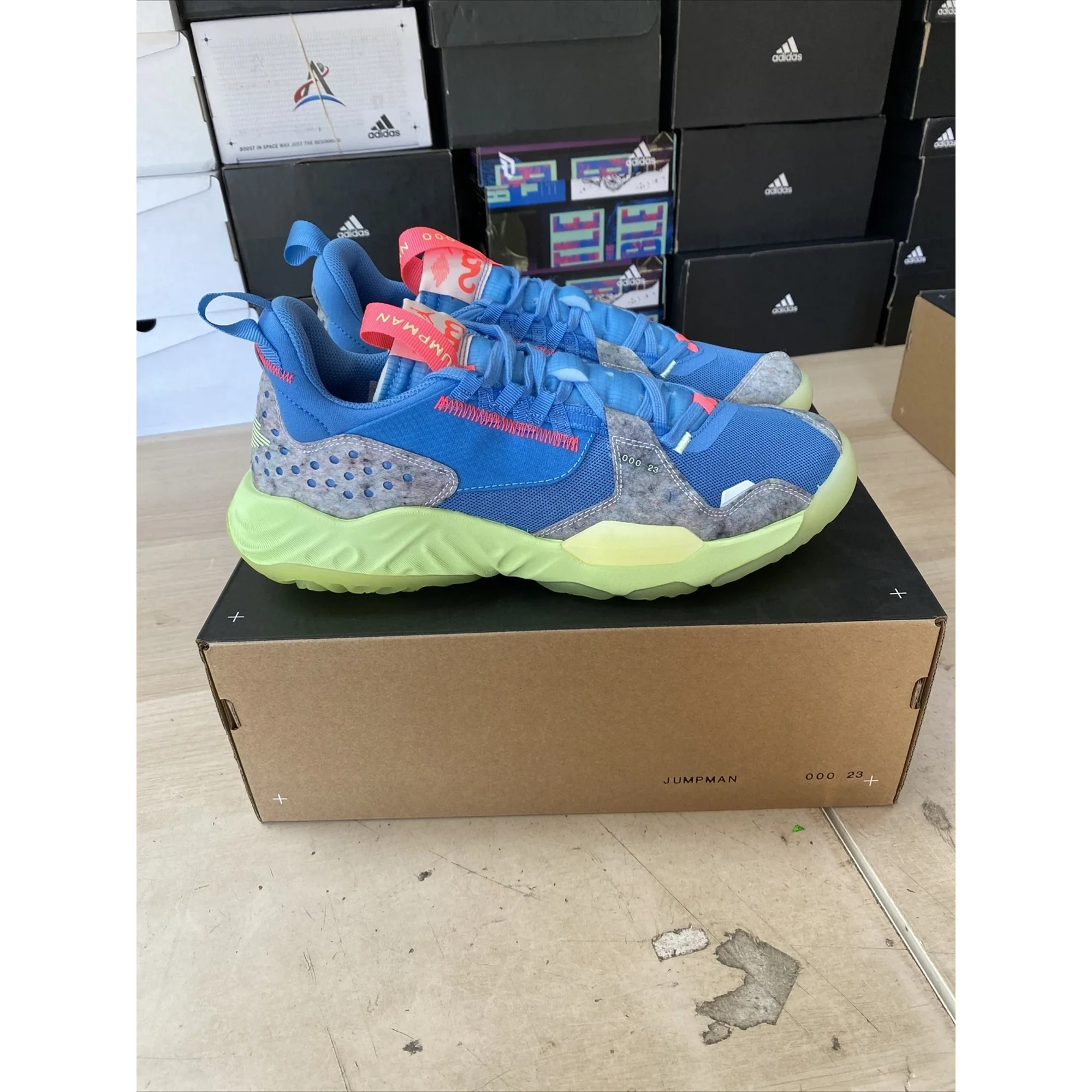Air Jordan Delta CZ7898 400 Blue Beyond/Barely Volt New  display picture 2