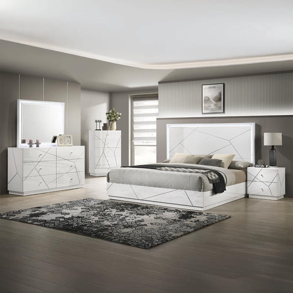 Manhattan Queen 5-Piece Set including Lacquer & Storage Chest in White