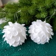 thumbnail image 1 of Bola de plástico Bola de Navidad Pétalo Brillante Bola de espuma blanca Adornos navideños Adorno para árbol de Navidad Colgante, 1 of 5