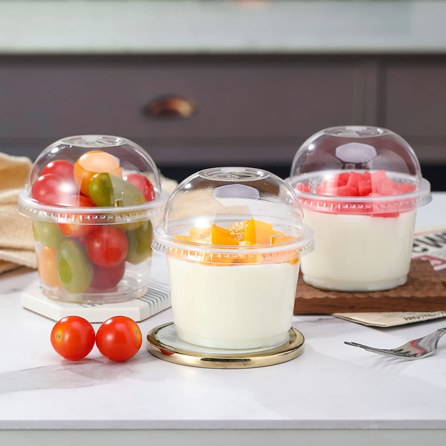 GIXUSIL 200Pcs 10oz Hot/Cold Disposable Plastic Cups with Dome Lids - 200 Sets - Ice Cream Cups, Snack bowl, Take Away Food Container for Dessert Fast food Soup