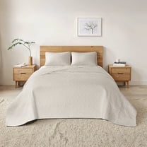 Madison Park Quebec 3 Piece Bedspread Set Lightweight Reversible Bedding Set,King,Cream