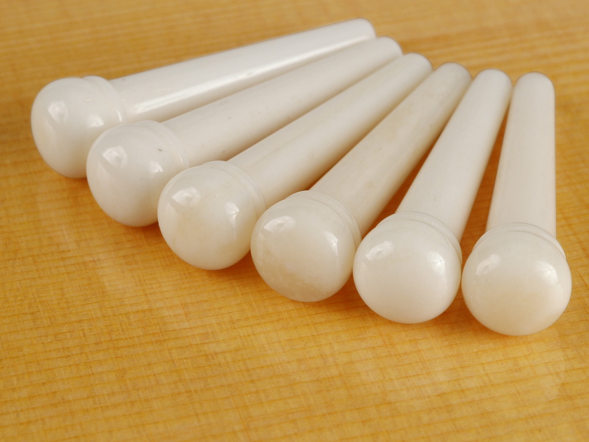 Waverly Bone Bridge Pins, Slotted. acoustic guitar no bridge pins. 