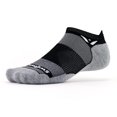 thumbnail image 1 of Calcetas Swiftwick MAXUS ZERO Tab Golf y Running Negro, 1 of 6