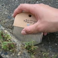 thumbnail image 6 of Nisaku Crevice & Sidewalk Weeder, 3.25-inch Blade, Zassou Tawashi, 6 of 9