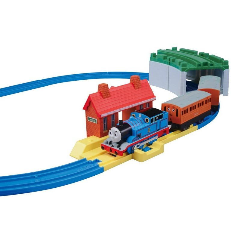 Tomy train hotsell set thomas