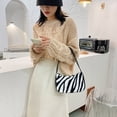 thumbnail image 3 of Bolso versátil y sencillo para mujer bolsa de mano juvenil de Ehuebsd felpa para hombro y axilas portátil a la moda para otoño, 3 of 9