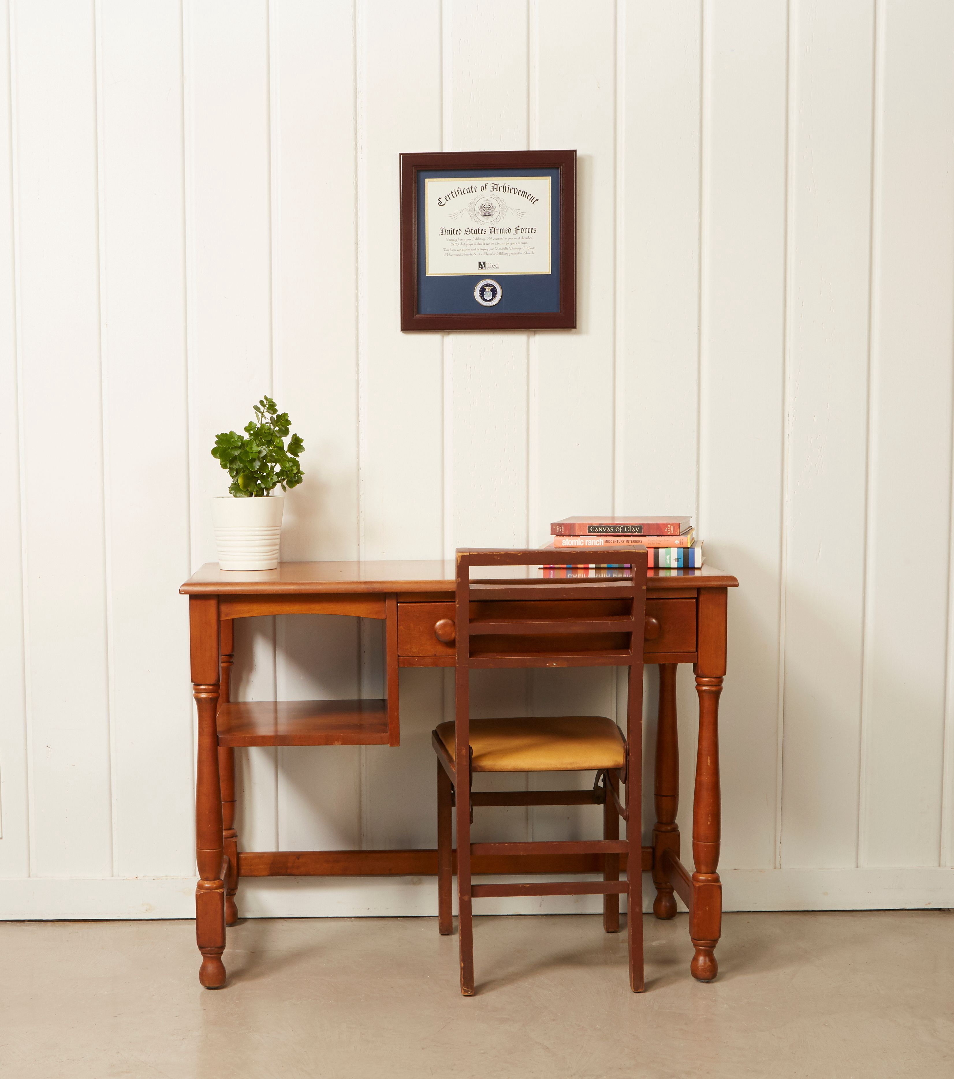 Allied Frame US Air Force Certificate of Achievement Picture Frame with Medallion