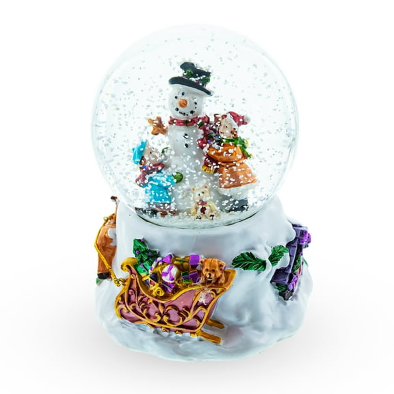 Snowman Embrace Musical Water Snow Globe
