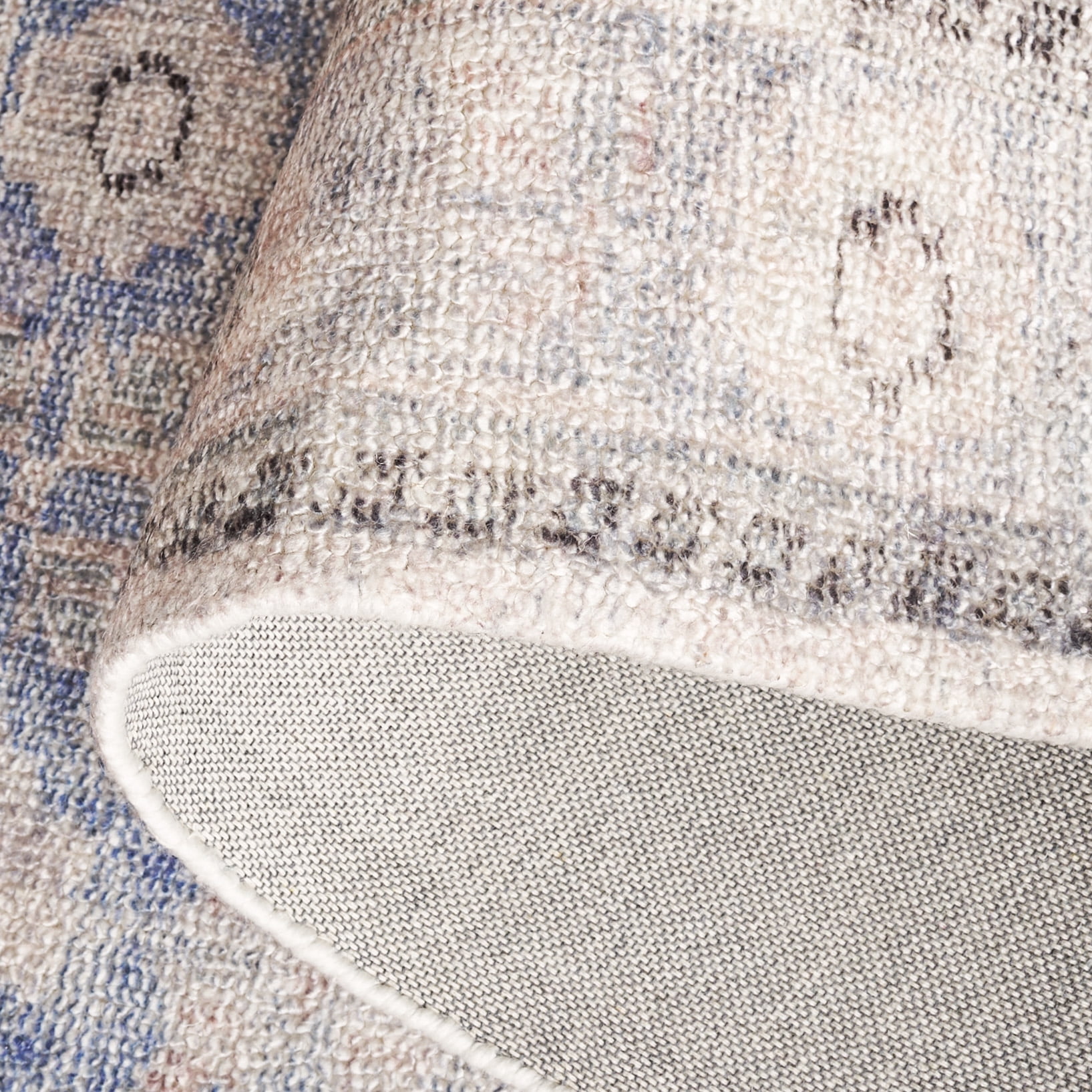 SAFAVIEH Classic Vintage Elinor Southwestern Area Rug, Gray/Beige, 6' x 6' Round