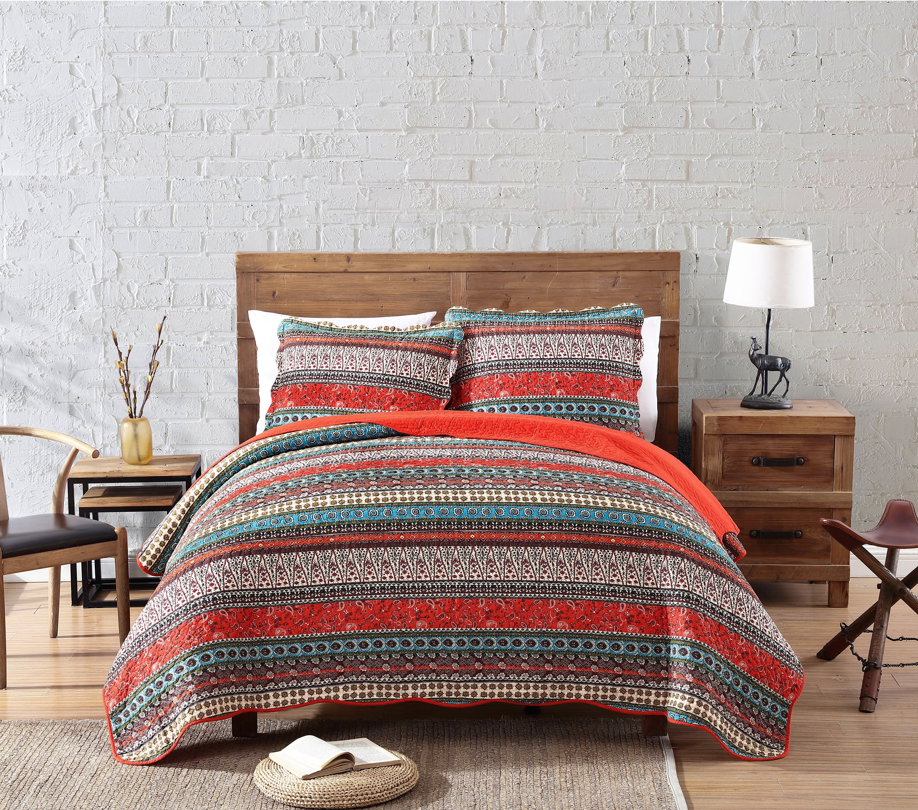 Reversible Bohemian quilted bedspread with fringe Grey and hot pink Sizes available