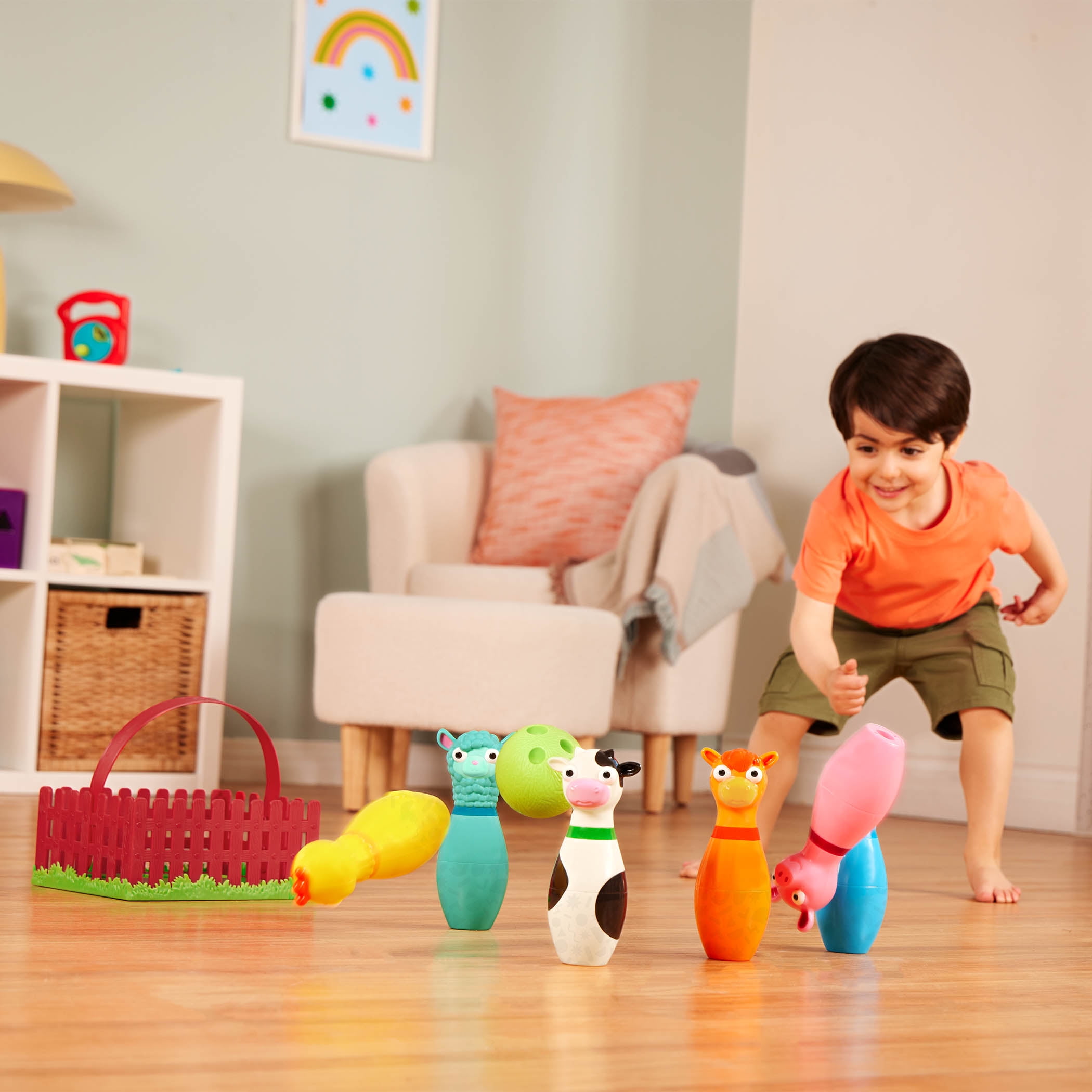 Battat Barnyard Bowling Set with 6 Farm Animal Pins 2 Balls, Toddler and Preschool Toys