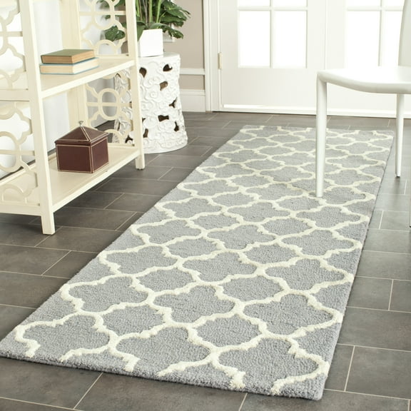 SAFAVIEH Cambridge Leonard Geometric Wool Runner Rug, Silver/Ivory, 2'6" x 10'