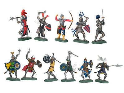 Medieval Russian knights Plastic set 12 flat figures Toy Soldiers RARE 