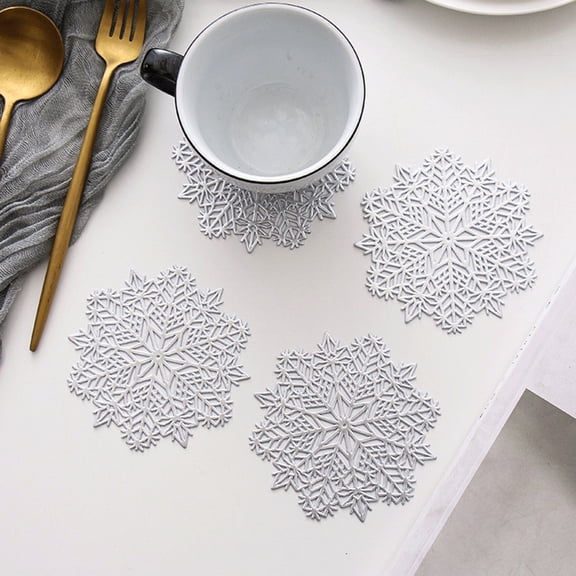 Hariumiu Decorative Placemat Table Placemat Set Non-slip Heat Insulated Decorative Snowflake Design Kitchen Supplies for Dining Table Decoration Non-slip Table