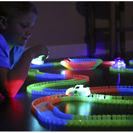 Fun Track 12ft of Bendable Glowing Raceway and car 5 LED Light up Car AS SEEN ON