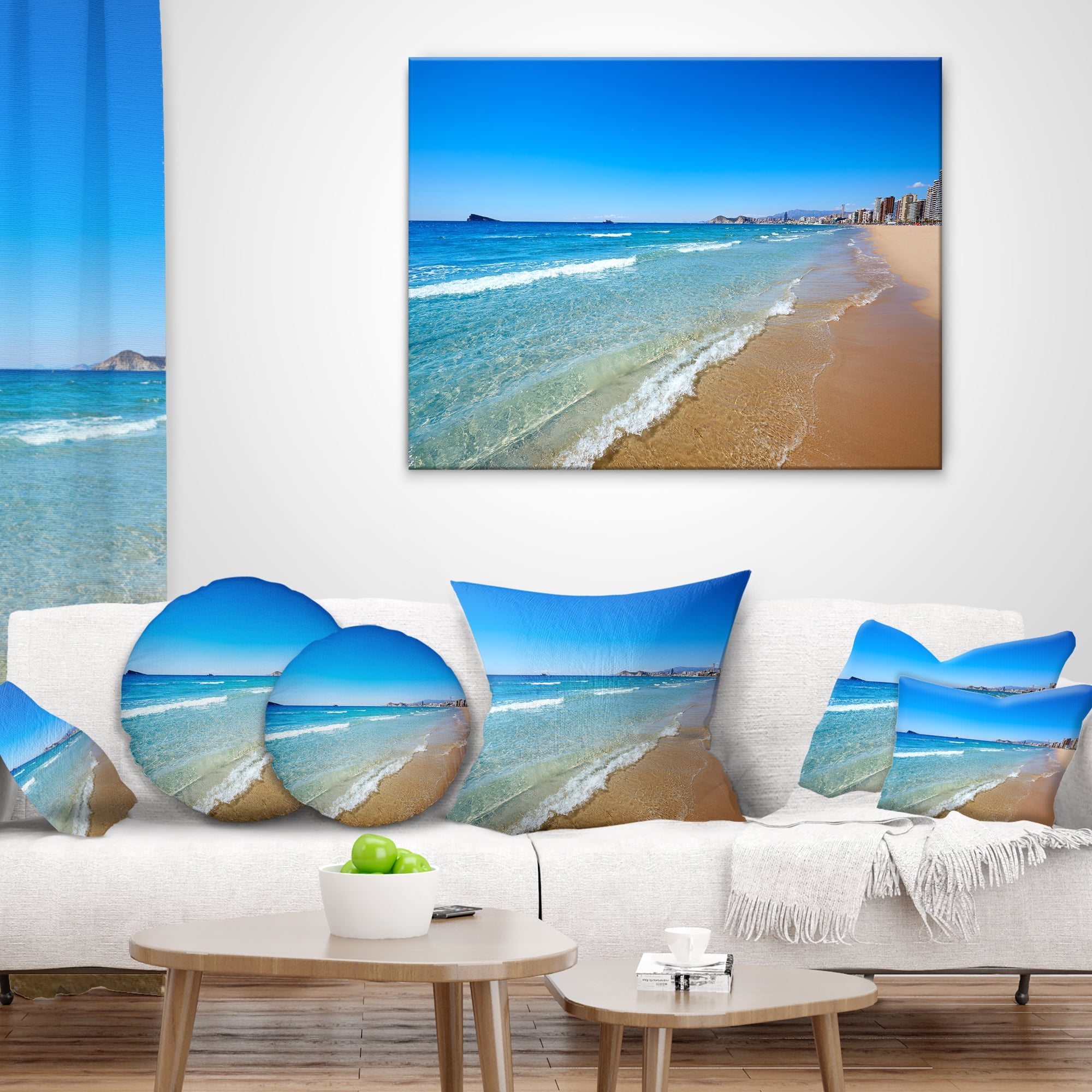 Designart Benidorm Poniente Beach Waves - Seascape Throw Pillow - 16x16