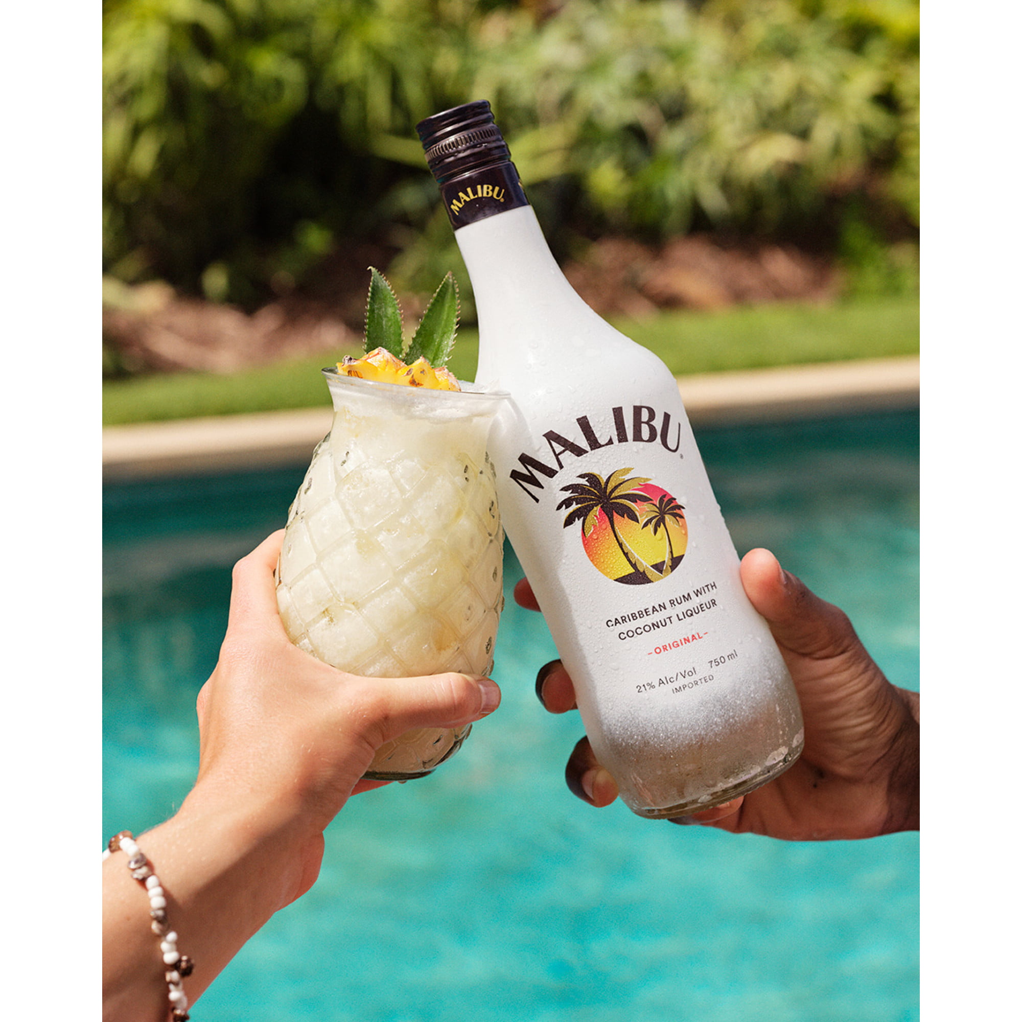 Malibu Rum Bar Mat And Cocktail Shaker Set Coconut Rum White 