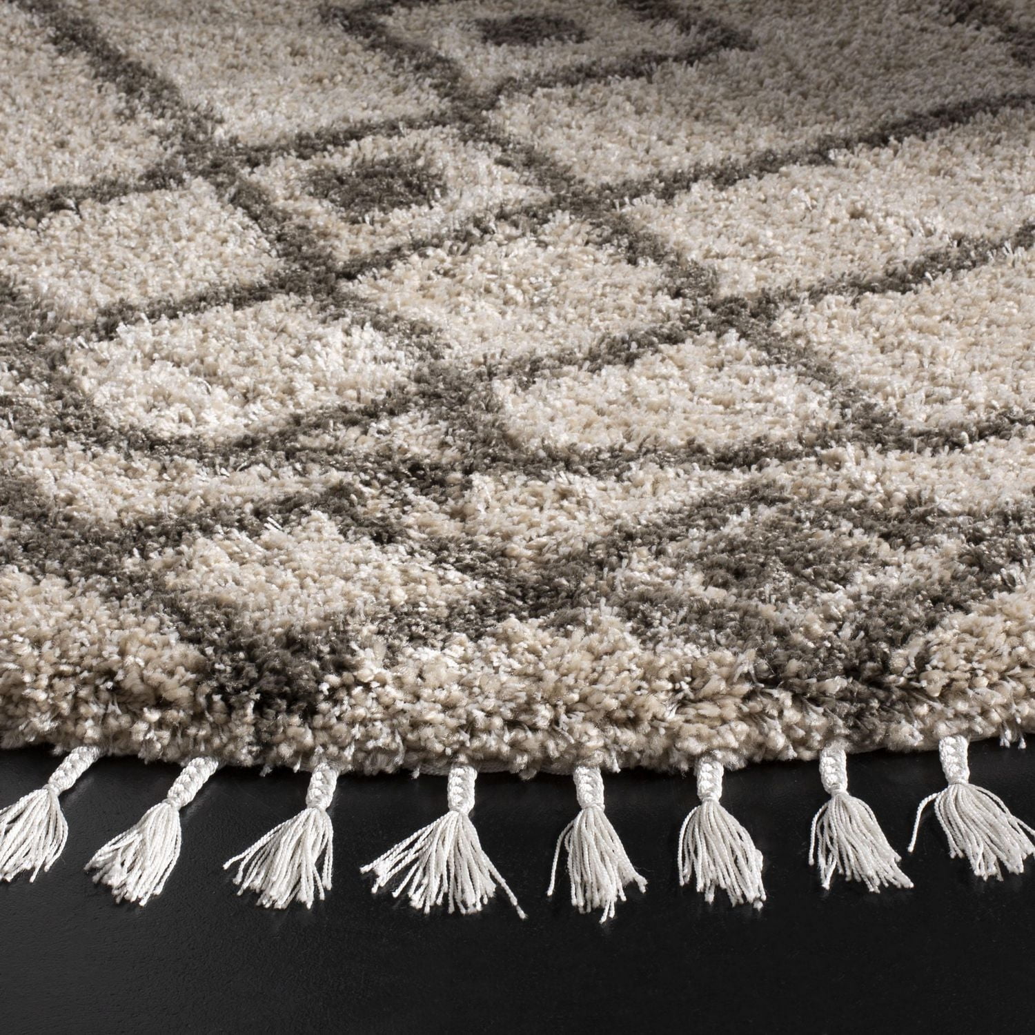 Safavieh Moroccan Fringe Erksine Geometric Shag Area Rug