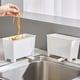 thumbnail image 5 of Cubo de Basura de Cocina de Plástico Blanco para Colocar Sobre El Armario - 18 X 12 X 8,5 Cm. Recolector de Restos de Comida con Escurridor para Compostaje y Uso En Encimera., 5 of 7