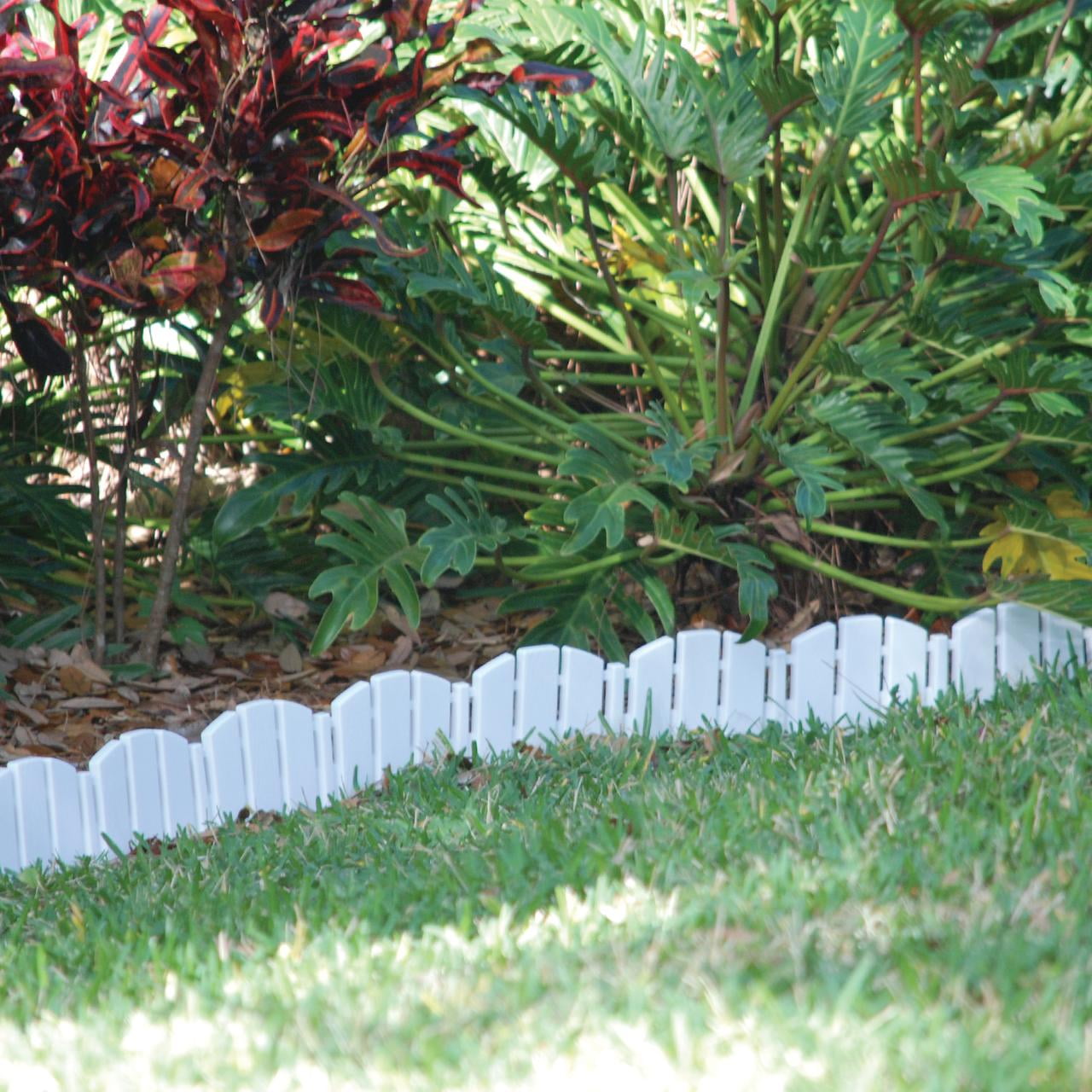 EasyFlex Decorative Adirondack No-Dig Landscape Edging Kit, 10-ft x 4.5in. High, Includes Anchoring Spikes, White