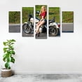 thumbnail image 3 of Juego de Cuadros Decorativos, Chica Biker con Moto Harley-Davidson, Estilo Pin-Up Moderno, 5 Piezas, Ideal para Bares y Man Caves, 150x80cm, 3 of 5