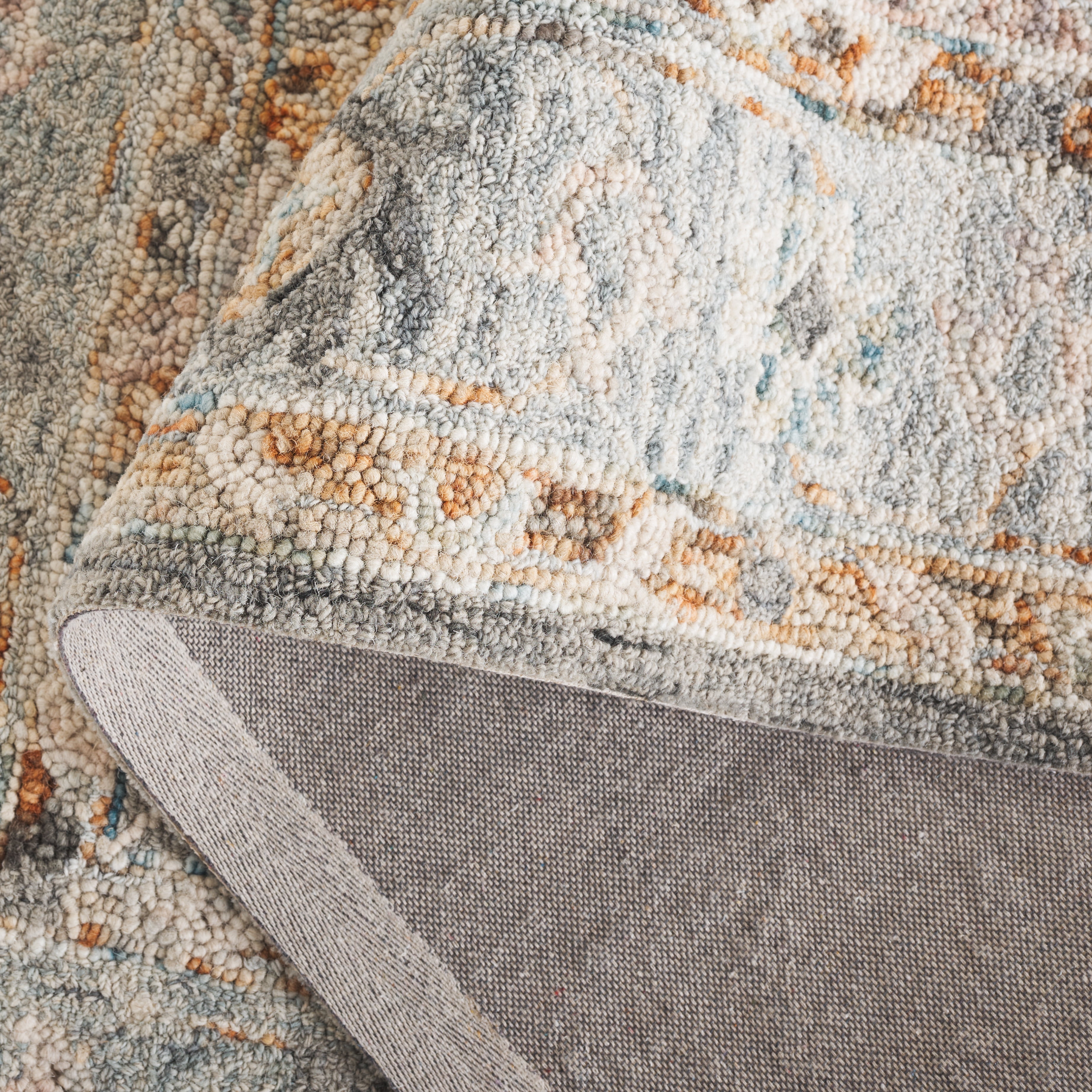SAFAVIEH Anatolia Bryon Medallion Area Rug, Gray/Rust, 4' x 6'