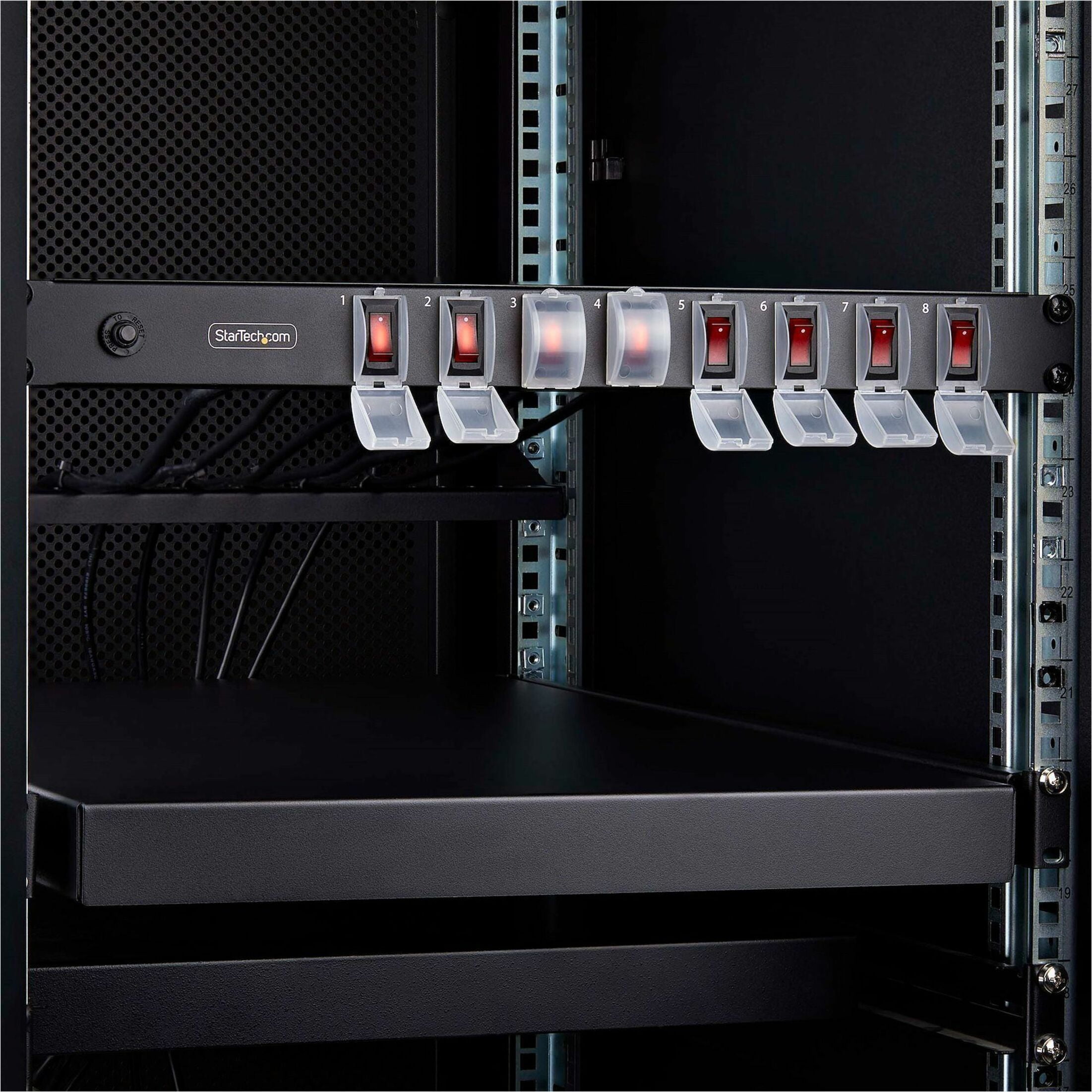 StarTech 8-Outlet Horizontal Rack Mount PDU, 1U Power Strip 8NS8-RACK-MOUNT-PDU