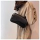 thumbnail image 2 of Bolso de hombro Amszke Y2K Trendy Monedero de cuero vegano negro, 2 of 6