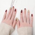 thumbnail image 3 of Uñas Postizas Sun&Beam Coffin Medianas Rojo Vino con Brillo Dorado 10 piezas, 3 of 6
