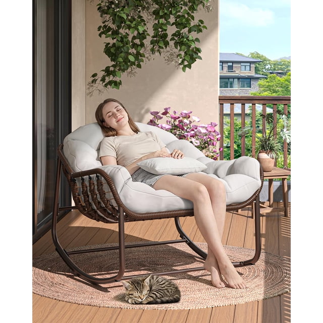 Gaderth Outdoor Papasan Rocking Chair, Oversized Wicker Lounge Chair With Cushion and Metal Frame, Patio Rattan Egg Rocker for Balcony, Backyard, Porch, Bedroom, Indoor Outdoor Seating