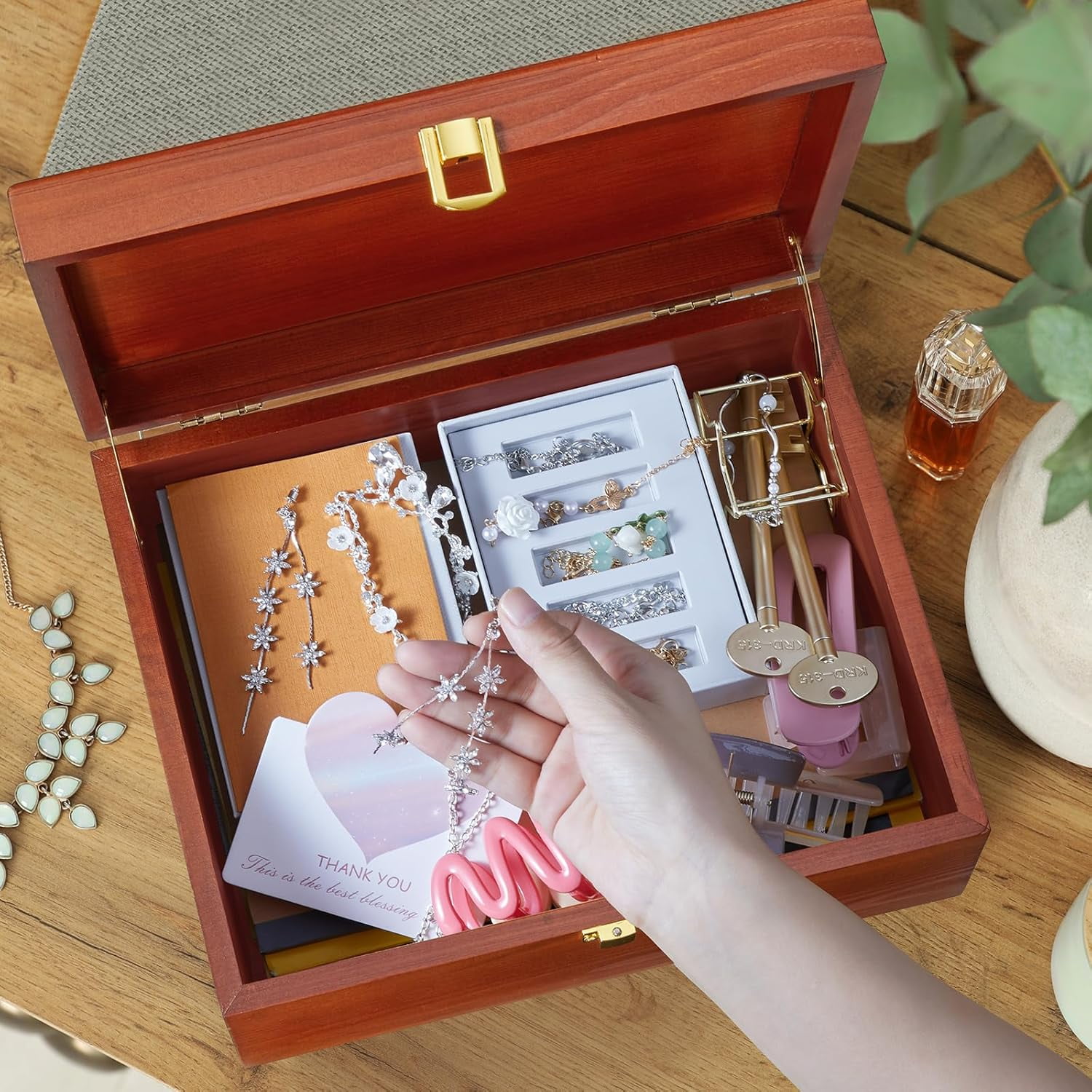 Wooden Keepsake Box, Large Acacia Storage Box with a Hinged Lid, Memory treasure box for Crafts and Photo Storage